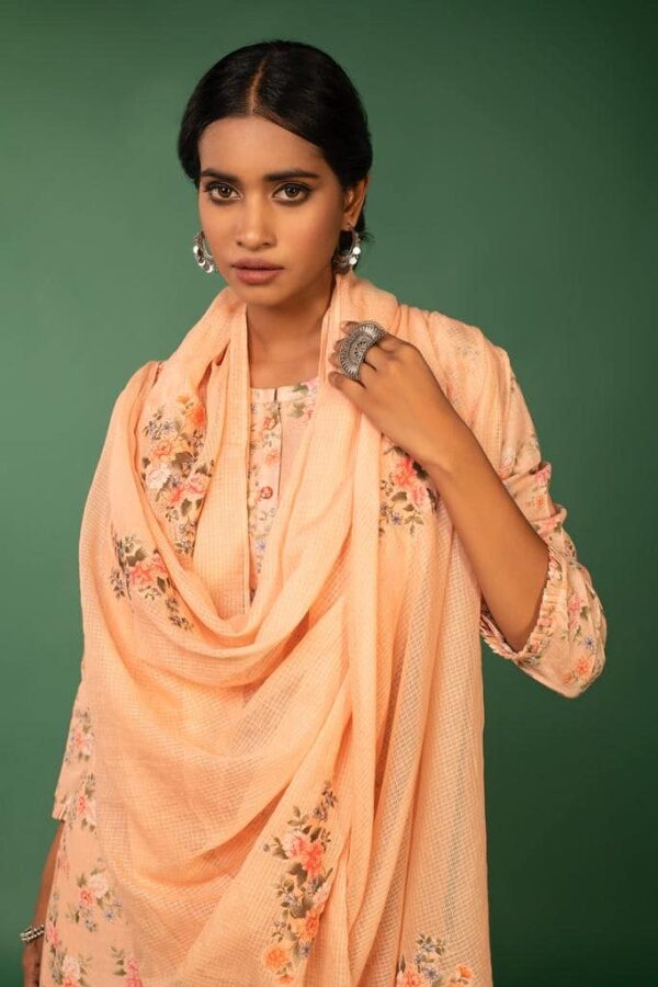 Naariti Idaan - Linen Digital Print With Embroidery Suit