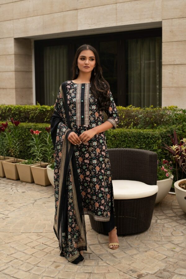 Naariti Aaghaaz - Pure Cotton With Digital Printed Suit
