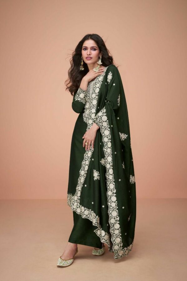 Aashirwad Benchmark 9712 - Premium Silk With Embroidery Suit
