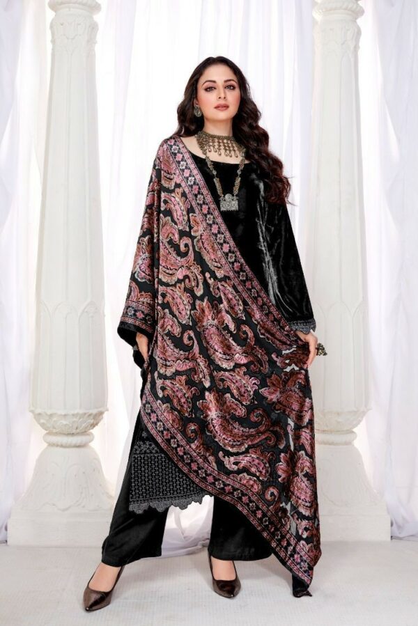 Yesfab Zohraa Jabeen 1006 - Pure Velvet With Embroidery Suit