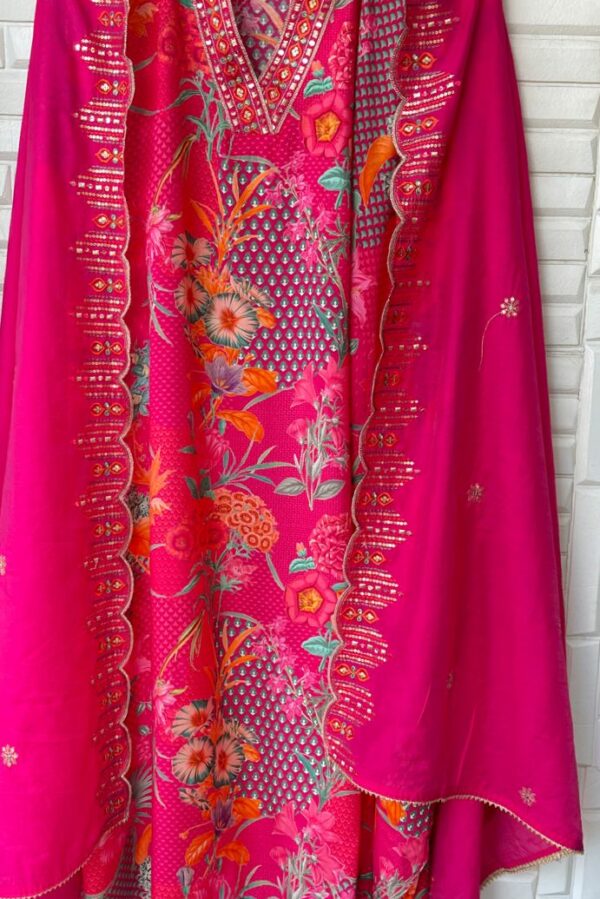 Muslin Printed With Resham, Sequence & Zari Embroidery Suit