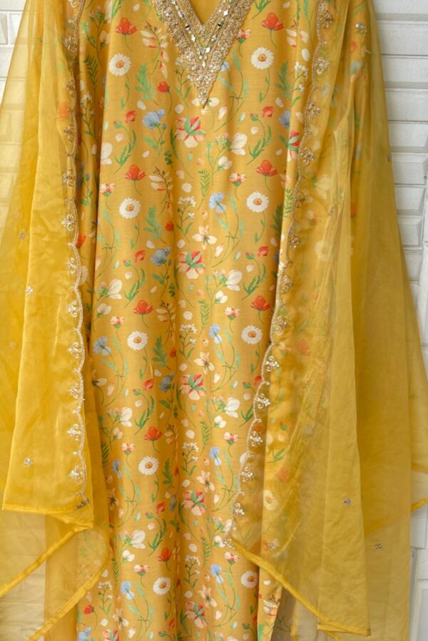 Fine Muslin Printed With Sequence, Zari & Mirror Embroidery Suit