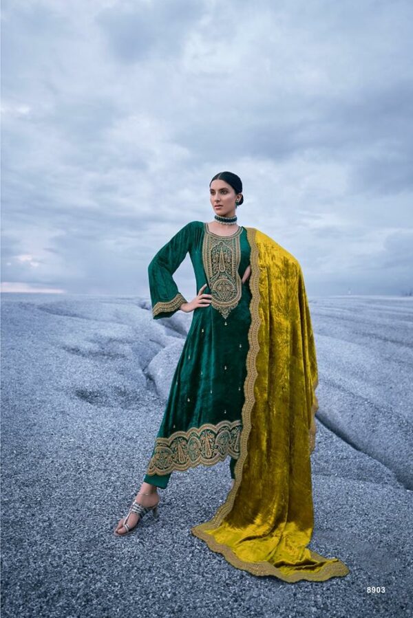 Aiqa Raahi 8908 - Pure Velvet With Fancy Work Suit