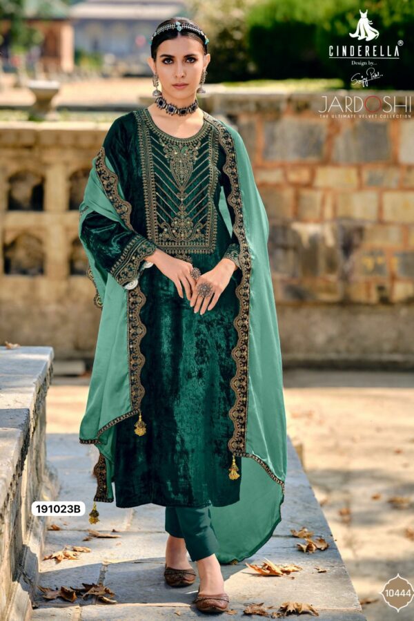 Cinderella Jardoshi 10446 - Viscose Velvet Embroidered Suit