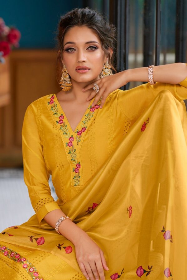 Lily & Lali Lucknowi NX - Stitched Collection