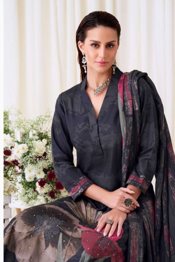 Sudriti Bloched 709 - Pashmina Twill Digital Print With Handwork Suit