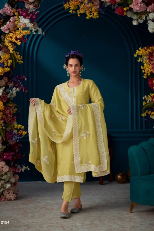 Ganga Heeya 2554D - Premium Cotton Printed With Neck And Daman Digital Print Patti Suit