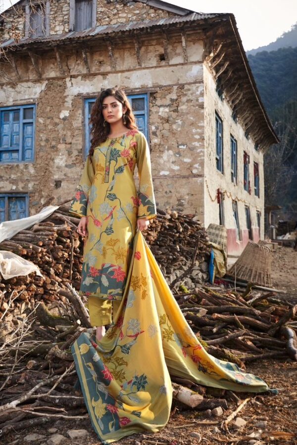 Mumtaz Noori 7004 - Pure Viscose Muslin Digital & Foil Print With Fancy Embroidery Work Suit