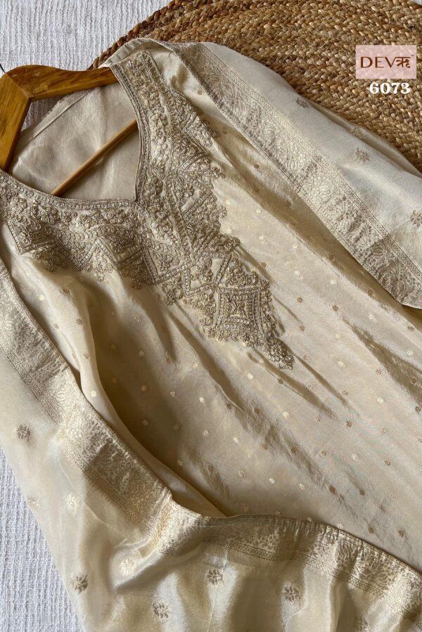 Pure Tissue Shimmer Silk With Dori & Sequins Embroidery Suit