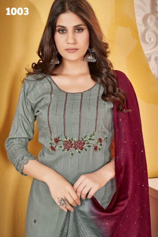 Look Me 1004 - Lurex Viscose With Handwork And Embroidery Stitched Suit