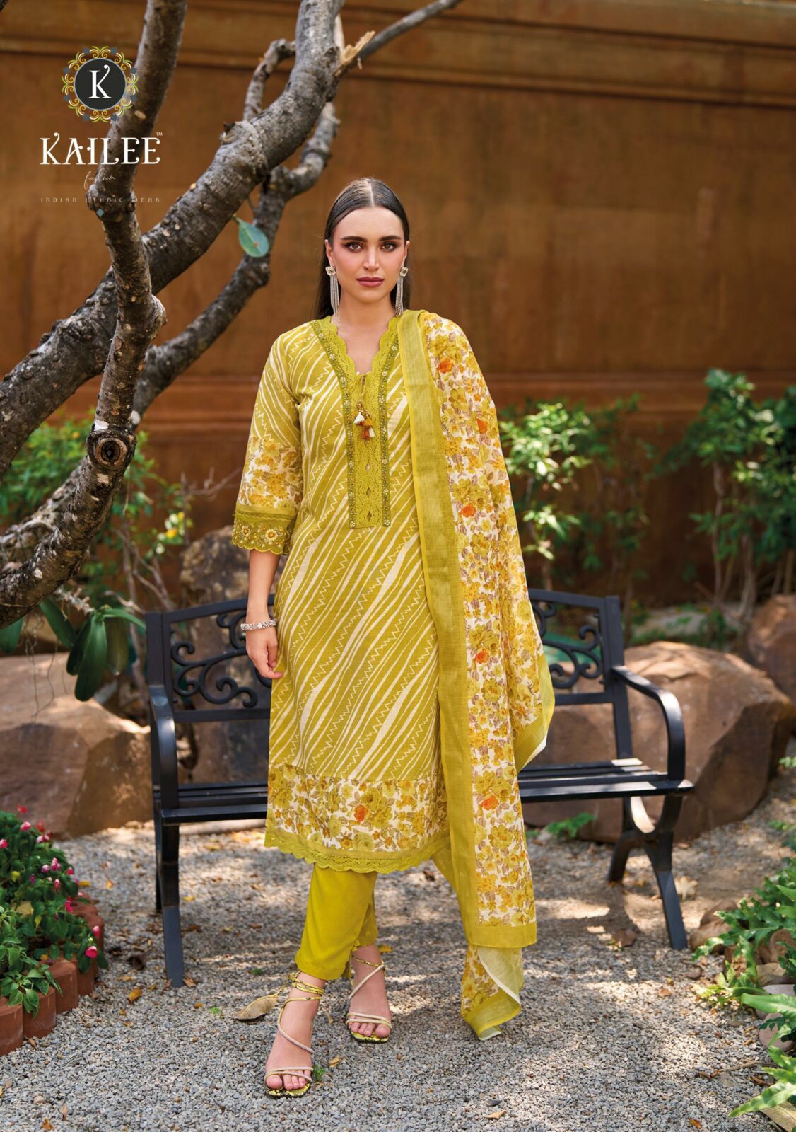Kailee Izhaar 42626 - Pure Linen Digital Print With Thread Work Stitched Suit