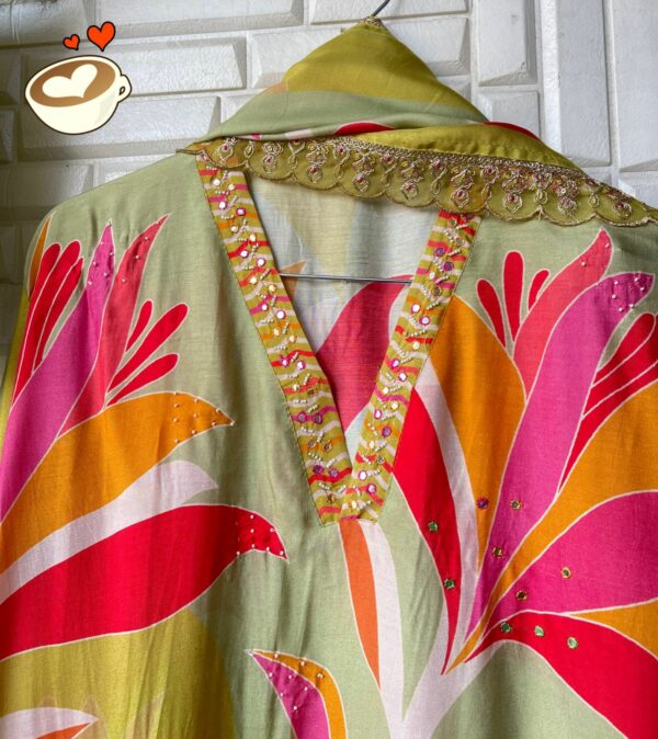 Muslin Printed With Mirror, Resham & Pearl Embroidery Suit