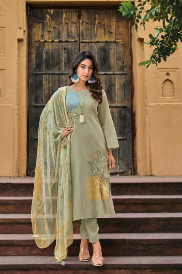 Rang Ariana 1004 - Pure Swiss Cotton Digital Printed With Handwork Suit