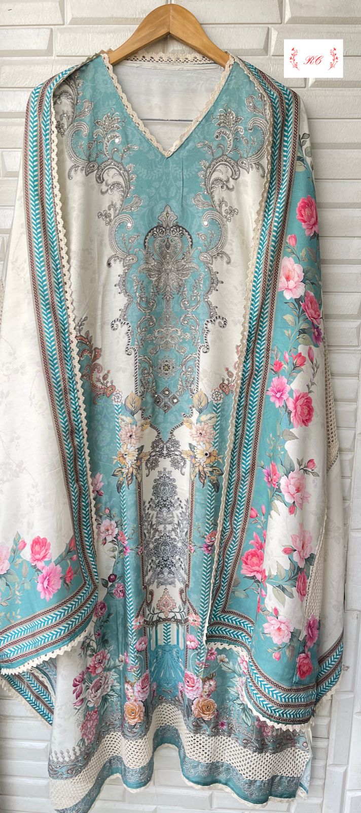 Muslin Pakistani Style With Mirror & Swarovski Embroidery Suit