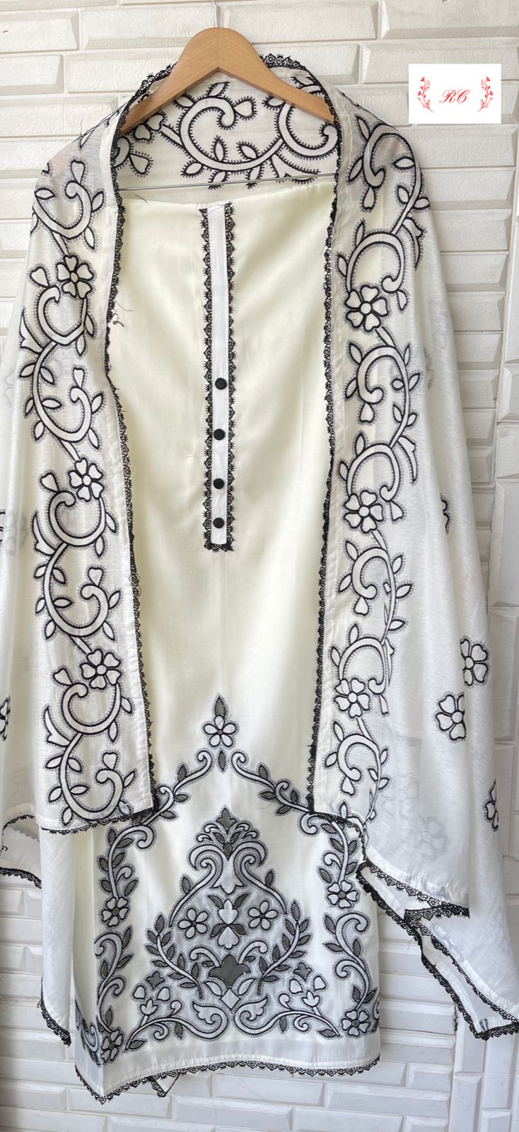 Fine Cotton With Stunning Cutwork & Resham Embroidery Suit